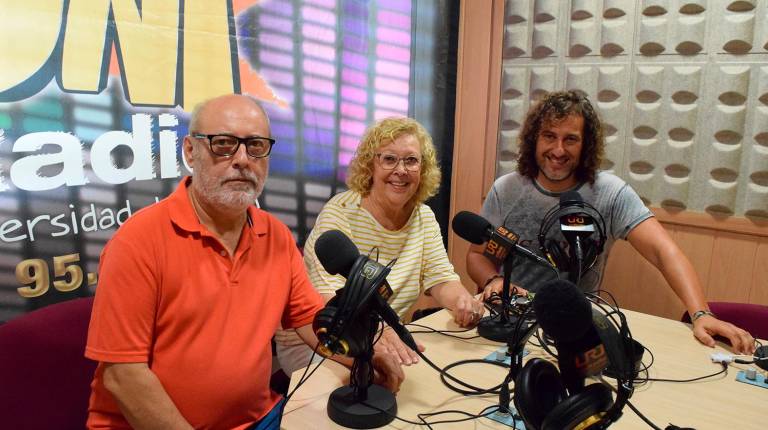 RADIO.<i> Antonio Montilla, Carmen López y Julio Ángel Olivares.</i>
