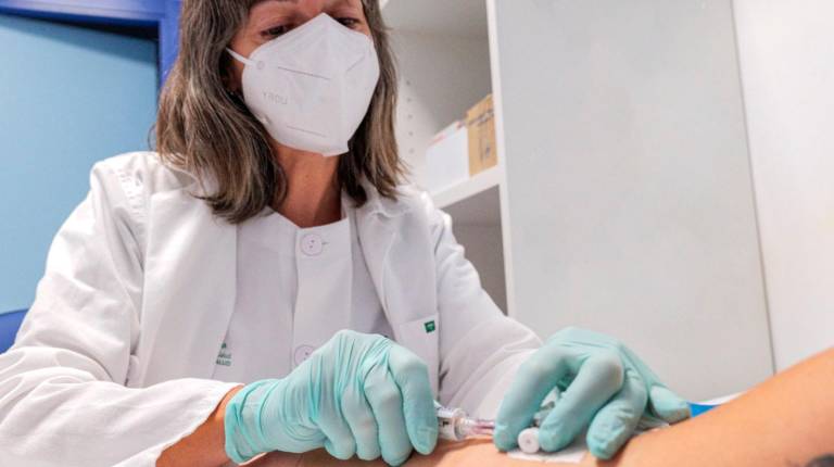 <i>Donación de sangre. Archivo. / Junta de Andalucía.</i>