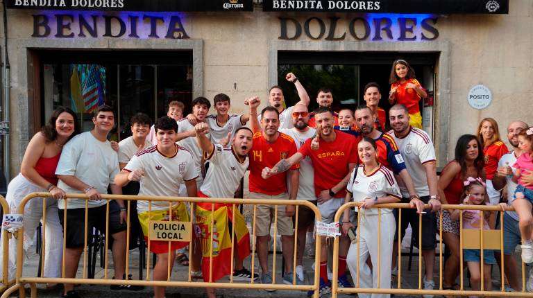 Fotogalería: Jaén se convierte en una fiesta para celebrar el triunfo de la selección