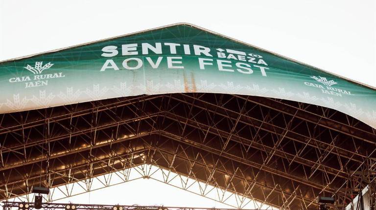 <i>Escenario del Sentir Baeza AOVE Fest.</i>