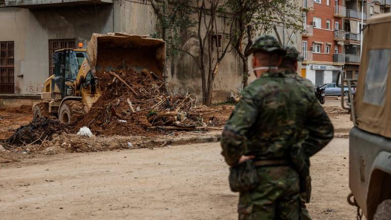 Denuncian contagios de sarna entre los agentes desplegados por la dana