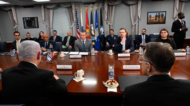 Israel ordena al Ejército preparar la salida de palestinos de la Franja