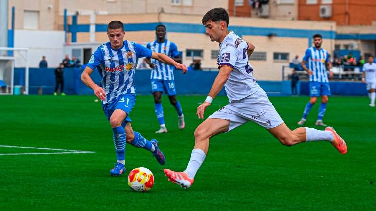 El Real Jaén suma un punto de valor ante el Águilas (1-1) con el gol de Javi Moyano