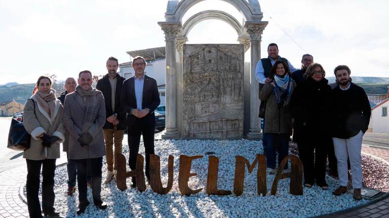 Huelma inaugura un nuevo monumento en homenaje a su historia y sus raíces