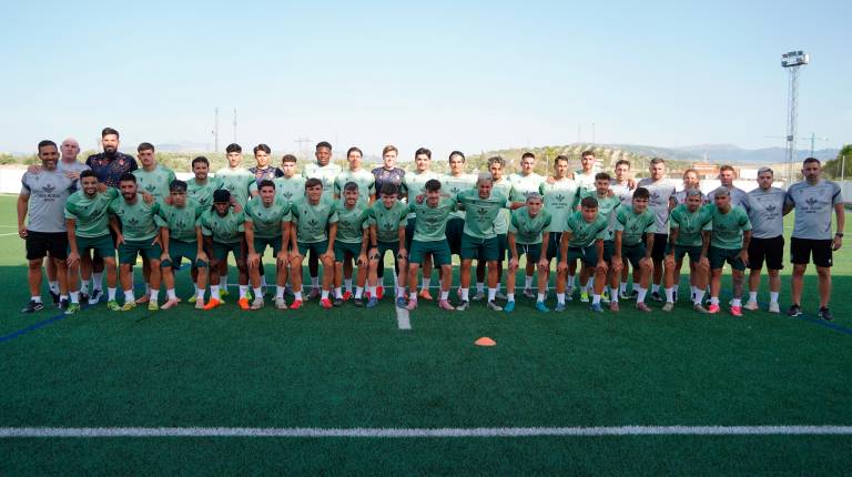 <i>La plantilla del Real Jaén, temporada 2025/27. / Juanjes García / Diario JAÉN.</i>