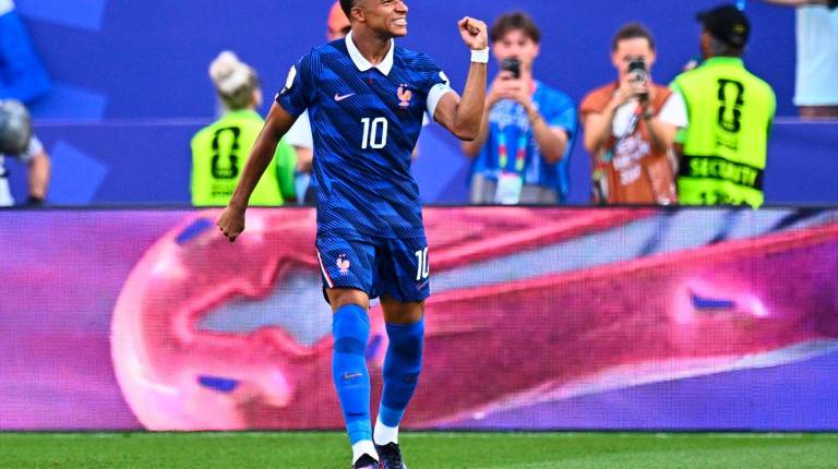 <i>Mbappé tras anotar el gol que le dio la victoria a su equipo. / Europa Press. </i>