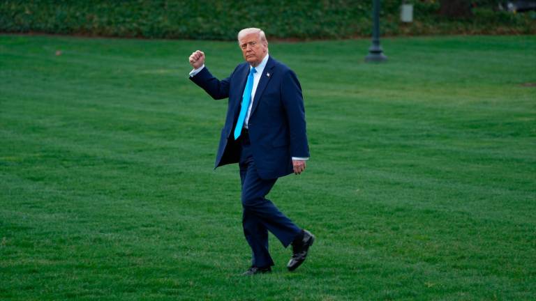 Trump presume de la generosidad de los aranceles de EE UU