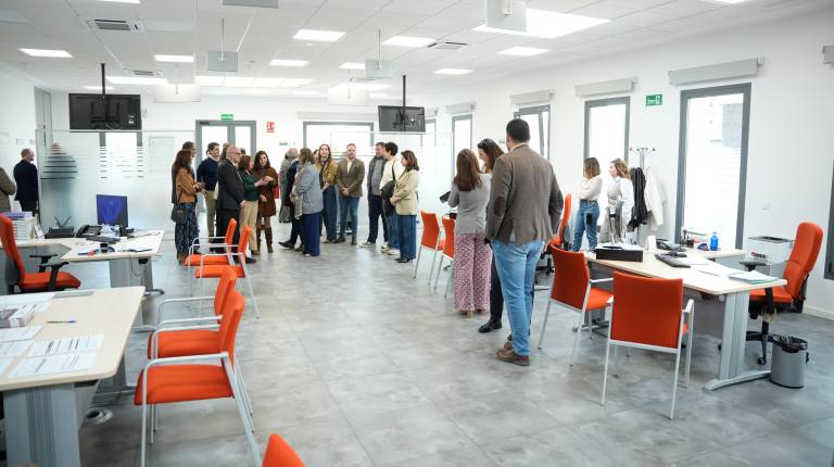 <i>Oficina de empleo de Huelma (Jaén). Archivo. / Europa Press.</i>