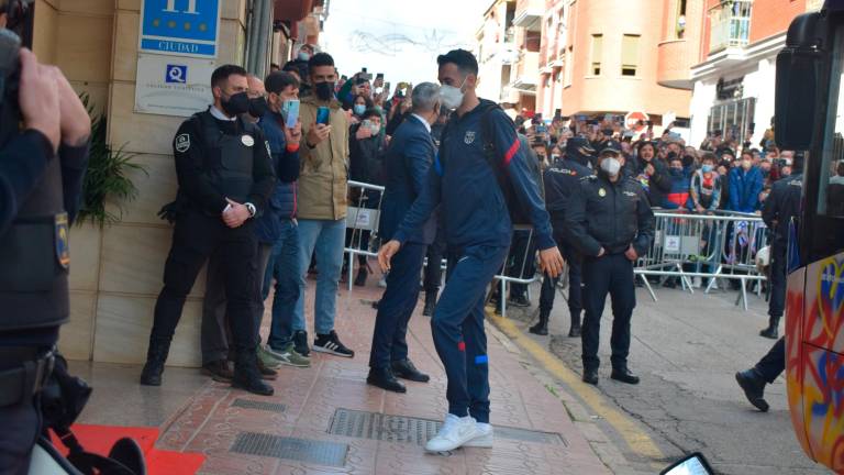 Las imágenes de la llegada del FC Barcelona a Linares
