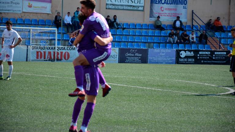 El Real Jaén vuelve al play off de ascenso tras ganar en Vélez (0-2)