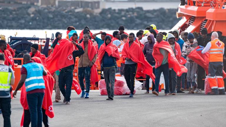 Más de 360 migrantes llegan a España de forma irregular en el primer día del año