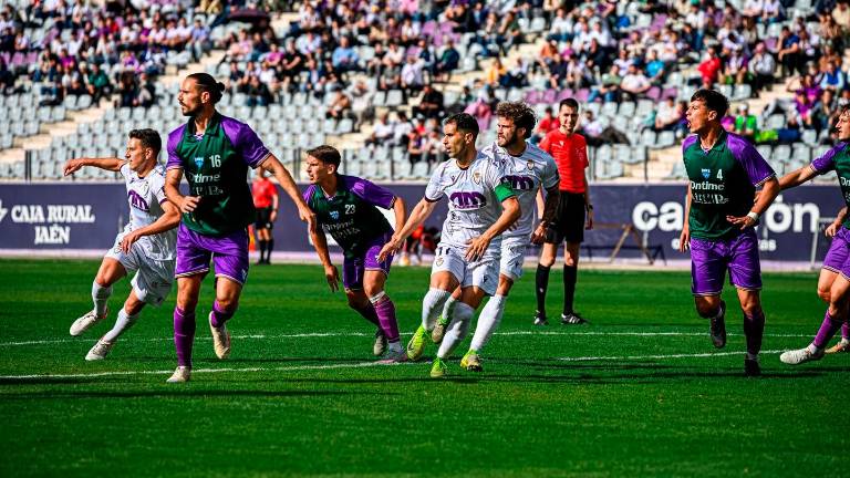 El Real Jaén mantiene su sueño por las eliminatorias de ascenso al vencer por la mínima a La Unión (1-0)
