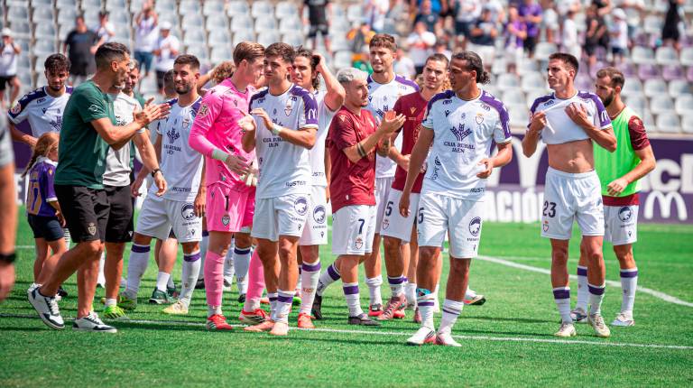 <i>Imagen del final del partido del Real Jaén contra el Huesca el pasado domingo en La Victoria. / Miranda López / Real Jaén.</i>