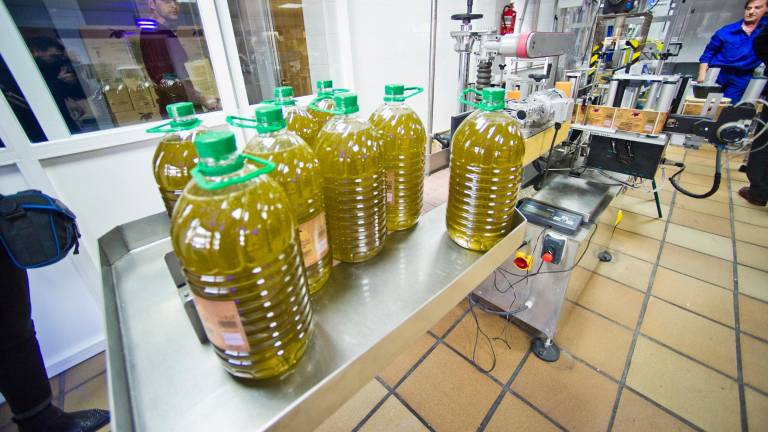 La comercialización del aceite de oliva continúa a buen ritmo