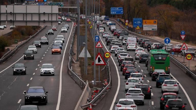La DGT pide precaución y evitar distracciones para una vuelta de Semana Santa segura