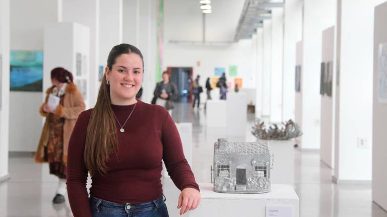 Rocío Arboledas explora la memoria y la infancia en su primera exposición