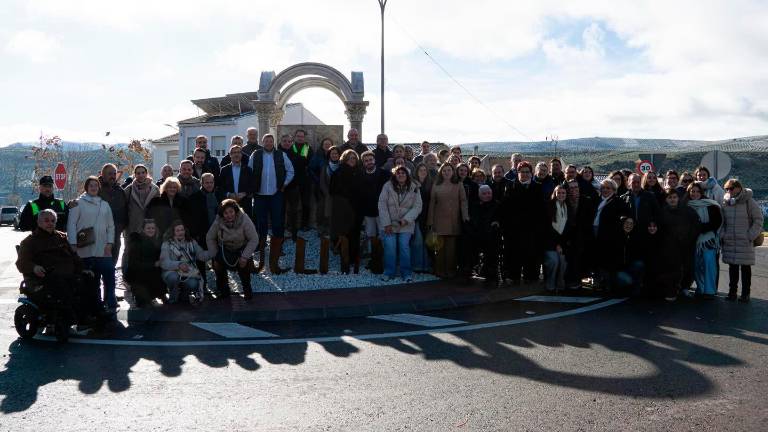 Huelma inaugura un nuevo monumento en homenaje a su historia y sus raíces