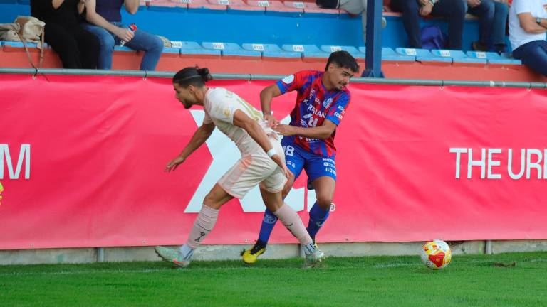 El Linares Deportivo recibe a un exigente Yeclano en buena dinámica