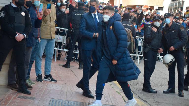 Las imágenes de la llegada del FC Barcelona a Linares