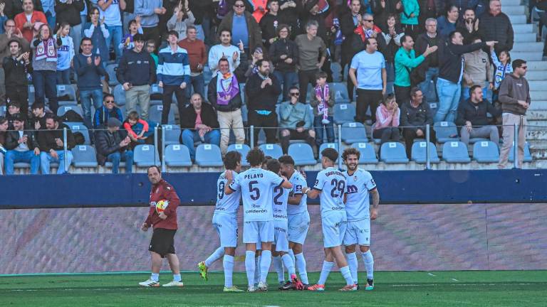 El Real Jaén sigue imparable y entra en el play off al vencer al líder Águilas (3-1)