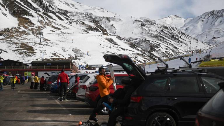 Dos heridos graves y dos leves en un accidente de un telesilla en Huesca