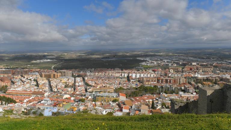 Jaén mantiene moderado el precio de la vivienda mientras la oferta nacional cae un 20%