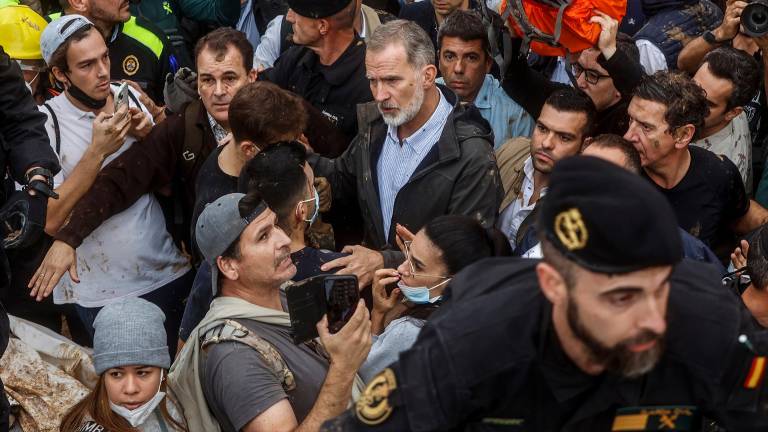 Ascienden a tres los detenidos por el incidente durante la visita de Sánchez y los Reyes a Paiporta