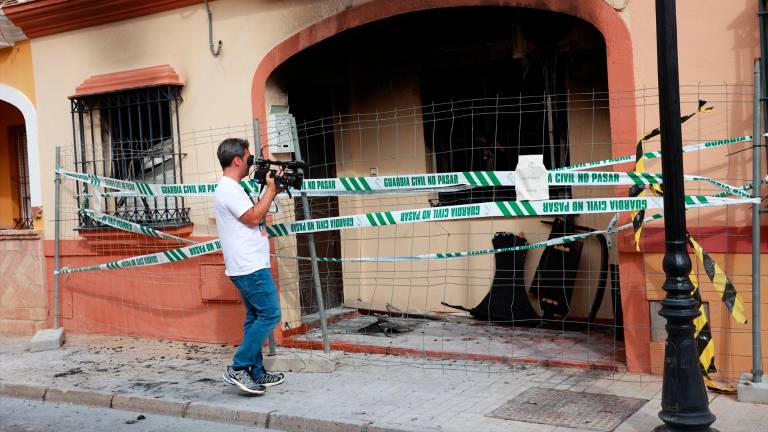 Un móvil en carga sobre un sofá, causa del incendio de Guillena (Sevilla) con cuatro muertos