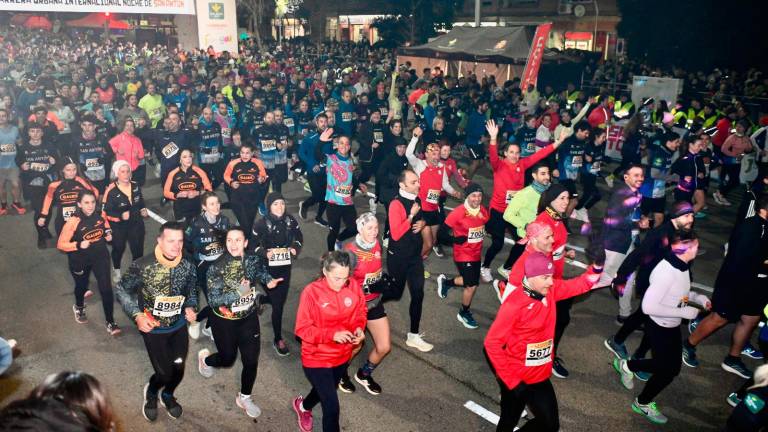 Salida de la pasada edición de la Carrera Internacional Noche de San Antón. / Juande Ortiz.