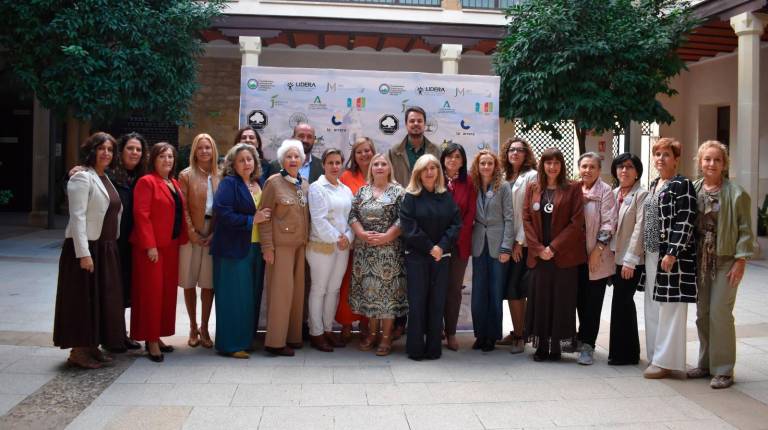 <i>Congreso de Mujeres Rurales “Liderando el presente, construyendo el futuro” en Úbeda. / Diputación de Jaén.</i>