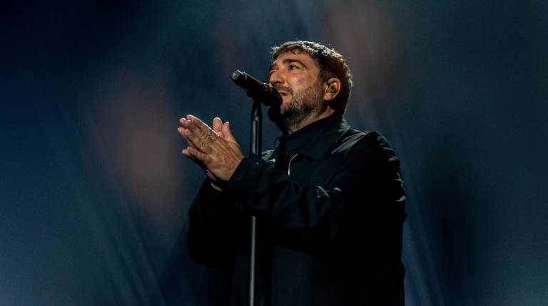 <i>Antonio Orozco durante una de sus actuaciones. / Europa Press.</i>