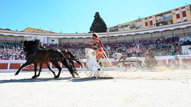 <i>Imagen de una carrera de caballos celebrada en el marco de las XII Fiestas Íbero Romanas de Cástulo. / Archivo. / Europa Press.</i>