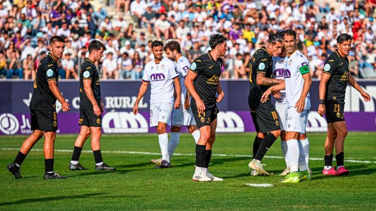 <i>Real Jaén-Atlético Baleares en La Victoria. / Real Jaén. </i>