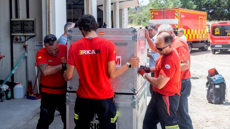 <i>Preparativos del Equipo de Emergencia y Respuesta Inmediata de la Comunidad de Madrid (Ericam) para volar a Venezuela. / Ricardo Rubio / Europa Press.</i>