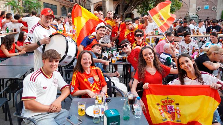 Fotogalería: Jaén se convierte en una fiesta para celebrar el triunfo de la selección