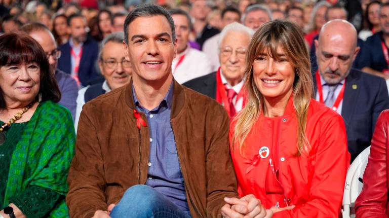 <i>El Presidente del Gobierno, Pedro Sánchez, y su esposa Begoña Gómez. / Europa Press. </i>