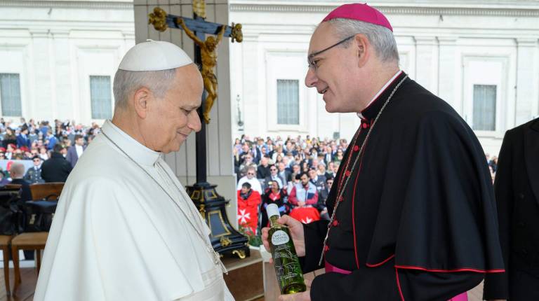 <i>El Papa León XIV y el obispo de Jaén, Sebastián Chico. / Diócesis de Jaén.</i>