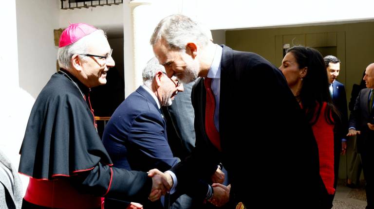 <i>El obispo de Jaén y el Rey Felipe VI. / Diócesis de Jaén. </i>