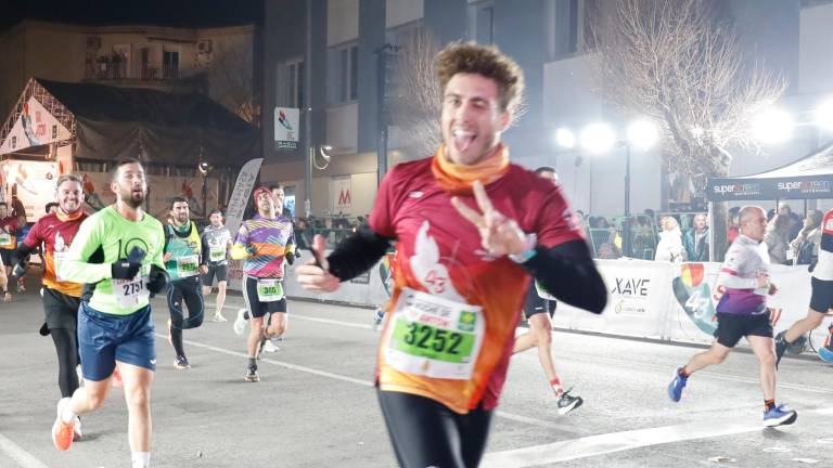 La emoción de los últimos metros de la Carrera de San Antón 2026, en imágenes