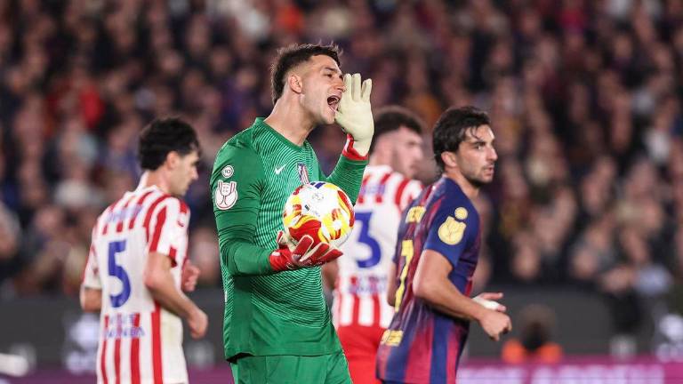 El atlético, primer finalista en La Cartuja pese a la maestría del Barcelona