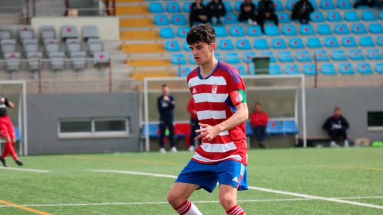 El Real Jaén ficha por dos años a Manu López y lo cede al Torreperogil