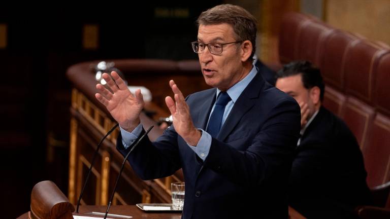 DEBATE EN EL CONGRESO | La luz también echa chispas en el cara a cara Sánchez-Feijóo