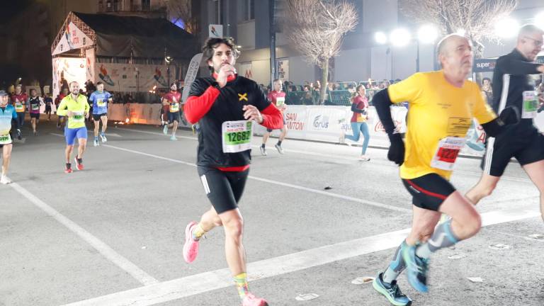 La emoción de los últimos metros de la Carrera de San Antón 2026, en imágenes