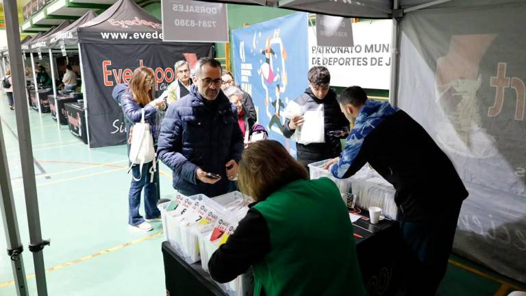 Comienza la entrega de dorsales en La Salobreja para competir en la Noche de San Antón