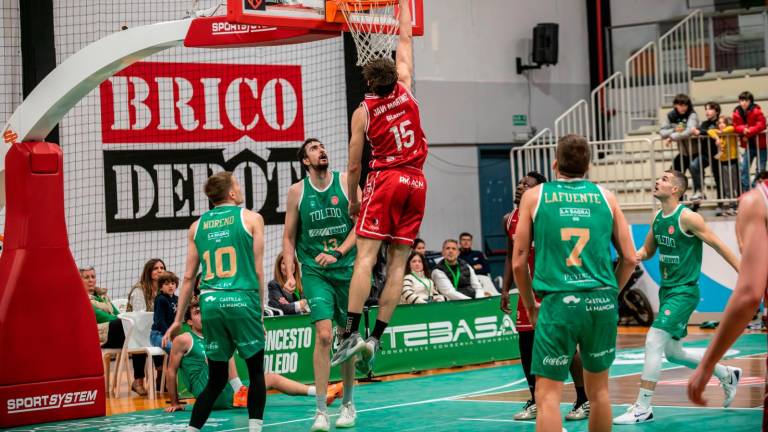 El Jaén CB paga caro sus errores y cae con contundencia ante el Toledo Basket (97-68)