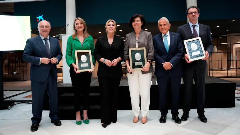 CaixaBank y la Academia de Ciencias Sociales y de Medio Ambiente premian a la UJA por su compromiso con la sostenibilidad