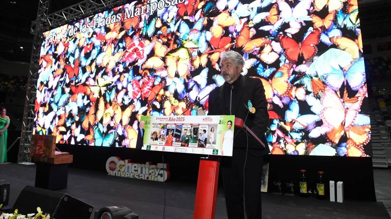 <i>El director de Diario JAÉN, Juan Espejo, durante su intervención en la gala Jiennenses del Año 2025. / Agustín Muñoz / Diario JAÉN.</i>