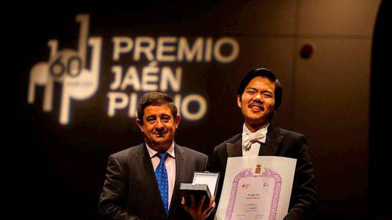 El ganador de la 60 edición del Premio 'Jaén' de Piano, Honggi Kim, graba un disco con el sello Naxos