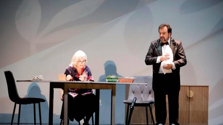 <i>Representación de la obra Llena, Ambrosio, llena, en el Teatro Don Bosco del Colegio de Salesianos. </i>