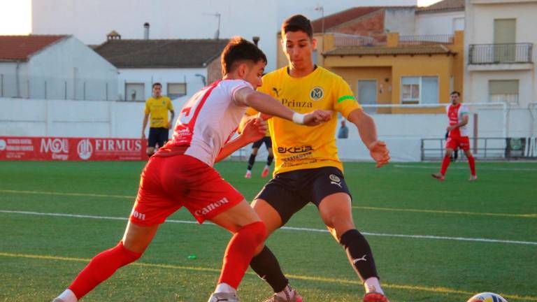 El Marbellí hunde aún más al Torreperogil (0-2)